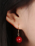戀聚天然朱砂耳釘本命年耳飾小眾耳墜S925圓珠耳環(huán)女紅色女款復古風(fēng) 朱砂圓珠耳環(huán) 曬單實(shí)拍圖