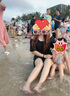 聯(lián)躍 大碼泳衣女保守遮肚200斤溫泉大胸連體裙式遮肉顯瘦韓國(guó)度假泳裝 黑色(+泳帽+防水袋） 2XL 建議【140-160斤】 曬單實(shí)拍圖