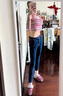 CHUU條紋掛脖背心女2025秋季新品甜辣字母刺繡修身內(nèi)搭針織短吊帶 粉條紋 均碼 曬單實(shí)拍圖
