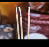 大智慧無(wú)煙檀香供佛香竹簽香家用室內財神觀(guān)音平安香供供奉香年貨佛香線(xiàn)香持久留香貢香 買(mǎi)2送1古早味沉香32.5cm/600支/染香腳 曬單實(shí)拍圖