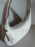 蔻馳（COACH）奧萊女士CARMEN HOBO單肩包帆布牛皮通勤 SV/白堊色 曬單實(shí)拍圖