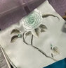 PEAVEY真絲絲巾女蘇繡加長(cháng)披肩母親媽媽禮品禮盒裝手工刺繡裸粉色山茶花 墨綠色 曬單實(shí)拍圖
