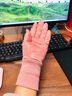 秋冬女士加絨加厚手套保暖翻指漏指觸屏騎行麂皮絨防風(fēng)寒防滑手套 女士麂皮絨二指粉色 均碼 曬單實(shí)拍圖