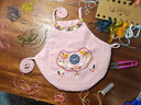 哈尼手工（HoneyDIY）哈尼 刺繡diy嬰兒手工自繡孕婦diy手工制作刺繡肚兜寶寶 長(zhǎng)命多福（粉） 曬單實(shí)拍圖