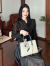 CLEVER KNOCK輕奢CK包包女款手提包女士單肩斜挎包大容量手拎包情人節(jié)七夕禮物 米白色【送女友送老婆送媽媽】 限定禮盒包裝 曬單實(shí)拍圖