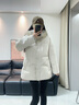 beanpole90%鵝絨 BEANPOLE濱波秋冬女收腰時尚可拆卸毛領羽絨服 象牙色 M 165/88A 曬單實拍圖