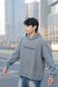 Calvin KleinJeans春秋男士經(jīng)典刺繡字母ck休閑純棉寬松連帽衛衣40HM231 P7E-英雄灰 L （建議150-170斤） 曬單實(shí)拍圖
