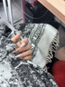 靚魅姿圍巾女夏季披肩女空調(diào)秋冬歐美仿羊絨加厚圍脖兩用圍巾流蘇外搭 主圖色 條 曬單實(shí)拍圖