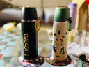 匡迪保溫杯男女新款水杯304不銹鋼學(xué)生簡(jiǎn)約提繩便攜子彈頭鋼蓋杯 孔雀綠 400ml 發(fā)華象品牌 曬單實(shí)拍圖