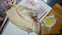 廣東清遠(yuǎn)白切雞整只熟食正宗農(nóng)家味白斬雞生鮮食材傳統(tǒng)烹飪 【清遠(yuǎn)白切雞1000克/1只】送姜蓉 曬單實拍圖