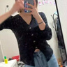 沂歆毛衣女針織衫打底衫秋季2025新款v領內搭上衣修身顯瘦洋氣小個子 【杏色】微喇叭袖開叉針織衫 均碼 【建議體重約80-115斤】 曬單實拍圖