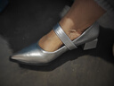 法式復古瑪麗珍粗跟單鞋女2025新款氣質(zhì)尖頭一字扣帶小香風(fēng)高跟鞋 銀色 37 曬單實(shí)拍圖