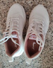 貴人鳥(niǎo)跑步鞋女秋季新款皮面透氣輕便減震運動(dòng)鞋女學(xué)生軟底舒適防滑女鞋 白/肉粉 37 曬單實(shí)拍圖