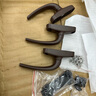 50型鋁合金窗戶(hù)把手手柄平開(kāi)窗斷橋外推門(mén)窗傳動(dòng)執手拉手外開(kāi)配件 【深灰色】70孔距/傳動(dòng)執手-25叉 曬單實(shí)拍圖