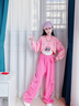 魅樂凱女童爵士舞演出服女生嘻哈jazz套裝女孩洋氣露臍服裝少兒街舞潮服 粉色字母上衣+背心+粉褲 130 （尺碼標(biāo)準(zhǔn)） 曬單實拍圖