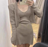 她芙（tafu）品牌女裝V領(lǐng)連衣裙女2025春秋季新款氣質(zhì)顯瘦針織開(kāi)衫吊帶套裝裙 咖色 M 曬單實(shí)拍圖