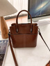 CALWAN KEODH水桶包包女包斜挎包牛皮高級感單肩通勤手提包生日新年禮物送女友 【咖啡色】輕奢時(shí)尚百搭實(shí)用走心女生閨蜜 曬單實(shí)拍圖