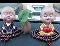 跟途創(chuàng  )意汽車(chē)擺件小佛系列可愛(ài)搖頭淡定小和尚公仔男女車(chē)載內裝飾用品 【平安】+檀木佛珠+防滑墊】 曬單實(shí)拍圖
