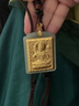謝家玉皇金鑲玉吊墜男款八大守護神大日如來(lái)吊墜本命佛和田玉觀(guān)音吊墜黃金 白玉大日如來(lái)羊猴/金重約:1.8g 曬單實(shí)拍圖