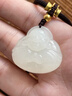 豆蔻時(shí)光和田玉佛吊墜白玉彌勒佛公黃金轉(zhuǎn)運(yùn)珠玉墜天然玉石項(xiàng)鏈女款 曬單實(shí)拍圖