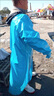 雄雪美TPU長(cháng)袖防水圍裙防油污耐弱酸堿罩衣廚房冷庫水產(chǎn)反穿衣工作服 TPU藍色罩衣大號 均碼 曬單實(shí)拍圖