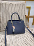 愛(ài)情海牛皮包包女包手提包大容量單肩斜挎包生日禮物高級感送女友老婆 【藍色】高級感實(shí)用小眾通勤輕奢百搭 時(shí)尚品牌高級感ck風(fēng)實(shí)用高端 曬單實(shí)拍圖