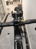西騎者一體把手機支架騎行導航固定架公路自行車(chē)鋁合金可掛車(chē)燈相機架 黑色【升級款可裝車(chē)燈】 曬單實(shí)拍圖