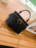 CHANEELR & KARITH包包女包牛皮手提斜挎單肩鏈條小包輕奢生日禮物送女友老婆 黑色 高級感送女朋友愛(ài)人實(shí)用高檔 曬單實(shí)拍圖
