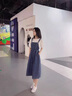 唐菓蜜（TANG GUO MI）牛仔背帶連衣裙女2023夏季新款女裝韓版時(shí)尚百搭收腰顯瘦裙子夏天 白色上衣+深藍(lán)色背帶裙 M (建議100-115斤) 曬單實(shí)拍圖