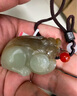 千載一玉【孤品】和田玉手把件 男士青白玉石文玩把玩件小擺件 帶證書 【帶糖色貔貅款】QZM7651 曬單實(shí)拍圖