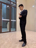 花花公子商務(wù)男士西服套裝男修身職業(yè)裝正裝上班工作西裝結(jié)婚新郎禮服外套 黑色一?？蹎渭鞣?胸針 XL (125斤-140斤) 曬單實(shí)拍圖