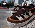 adidas「面包鞋」COURTIC經(jīng)典運動(dòng)板鞋男女阿迪達斯官方三葉草 漢玉白/紅色/砂黃   36.5 曬單實(shí)拍圖