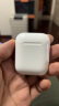 Apple/苹果 AirPods (第二代) 配充电盒 苹果耳机 蓝牙耳机 无线耳机 适用iPhone/iPad/Apple Watch/Mac 实拍图