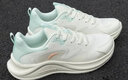 安踏漫步運動(dòng)鞋子女鞋2026年冬季款輕便透氣跑步鞋軟底減震跑鞋學(xué)生鞋 象牙白/泡沫綠【店長(cháng)推薦款】 36 曬單實(shí)拍圖