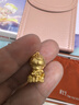 周生生泡泡瑪特DIMOO周游奇夢(mèng)元寶貓黃金吊墜 足金掛墜組合定價(jià) 長(cháng)相守95409P 曬單實(shí)拍圖