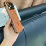 艾德加適用iPhone17promax手機殼碳纖維防摔磁吸帶支架凱夫拉紋保護套高級感全包圍男女款星宇橙色 星宇橙色-磁吸碳纖紋-鋼化膜 蘋(píng)果17promax 曬單實(shí)拍圖