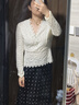 Olrain歐芮兒2025新款女裝秋季法式溫柔浪漫杏色絨感蕾絲衫短款上衣 米白色 L 曬單實(shí)拍圖