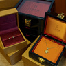 老鋪黃金古法手工足金項(xiàng)鏈 · 十字金剛杵（1號(hào)）鉆飾吊墜（金鏈款） 小號(hào)鎖骨鏈款金重約8.39g 曬單實(shí)拍圖