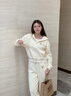 名創(chuàng  )優(yōu)品（MINISO）春秋季套裝女休閑運動(dòng)潮流女裝連帽開(kāi)衫衛衣闊腿褲兩件套韓系穿搭 【春秋款】奶白(甜品熊)+奶白 XL (推薦體重130-150斤) 曬單實(shí)拍圖