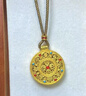 中國黃金（CHINA GOLD）八寶羅盤(pán)黃金項鏈女國風(fēng)百搭足金圓盤(pán)吊墜首飾中秋節禮物送老婆 【中金禮盒】八寶羅盤(pán)項鏈【棕繩】 約3.4g 曬單實(shí)拍圖