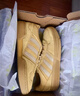 adidas「面包鞋」COURTIC經(jīng)典運動(dòng)板鞋男女阿迪達斯官方三葉草 芥末黃   43 曬單實(shí)拍圖