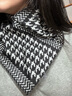 允娜秋冬季三角圍巾女男女通用三角巾保暖脖套百搭小方巾防寒圍脖男 黑白千鳥(niǎo)格（男女通用） 曬單實(shí)拍圖