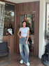 Calvin KleinJeans春夏女士簡(jiǎn)約字母時(shí)尚ck辣妹重磅微彈正肩短袖T恤J221171 YAF-月光白 S 曬單實(shí)拍圖