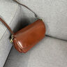 澳迪佳真皮斜挎包女2026新款時(shí)尚馬鞍包休閑輕奢女士包包頭層牛皮單肩包 焦糖棕 曬單實(shí)拍圖