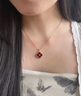 18K金四葉草鉆石吊墜玫瑰金彩金掛墜au750黃金套鏈生日禮物送女友 紅瑪瑙 18K金玫瑰金色（單吊墜） 曬單實拍圖