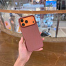 安柏?！究萍伎椢餁ぁ窟m用iphone17promax手機殼蘋果17promax新款保護套磁吸全包防摔編織同款高級感男女 【赭褐色】強磁吸附 |  旗艦級防摔 iPhone 17 Pro Max 曬單實拍圖