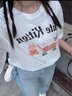 森馬（Semir）短袖t恤女中長(cháng)款寬松顯瘦萌寵印花上衣2025夏裝新款透氣套頭衫 本白10102-戴珍珠項鏈的小貓 M 曬單實(shí)拍圖