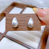周大生禮品盒（周大生）法式復(fù)古夸張寬面水滴重工拉絲耳釘文藝復(fù)古耳飾女高級感生日禮物 銀色耳針，有耳洞拍 曬單實拍圖