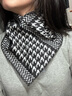 允娜秋冬季三角圍巾女男女通用三角巾保暖脖套百搭小方巾防寒圍脖男 黑白千鳥(niǎo)格（男女通用） 曬單實(shí)拍圖