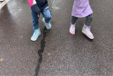 欣沁 儿童雨鞋套防雨鞋套男女童学生下雨天护脚套-宇航员L（30-32） 实拍图